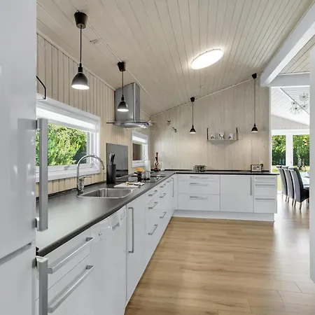 Nice Home In Oksbol With Wifi *